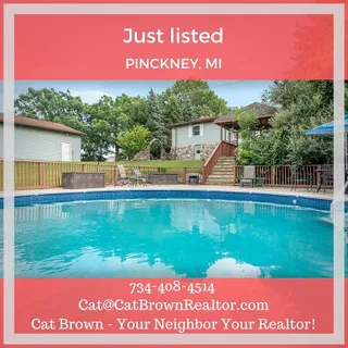 New listing in Pinckney! ⁠
We'll be holding an Open House Sun. 2-4p!⁠
🏡⁠
🏡⁠
This house is the best of both worlds!