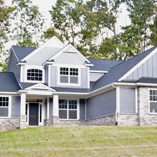 Can you picture yourself living in this gorgeous new construction home in Pinckney Schools?⁠
⁠
Click the link in my bio